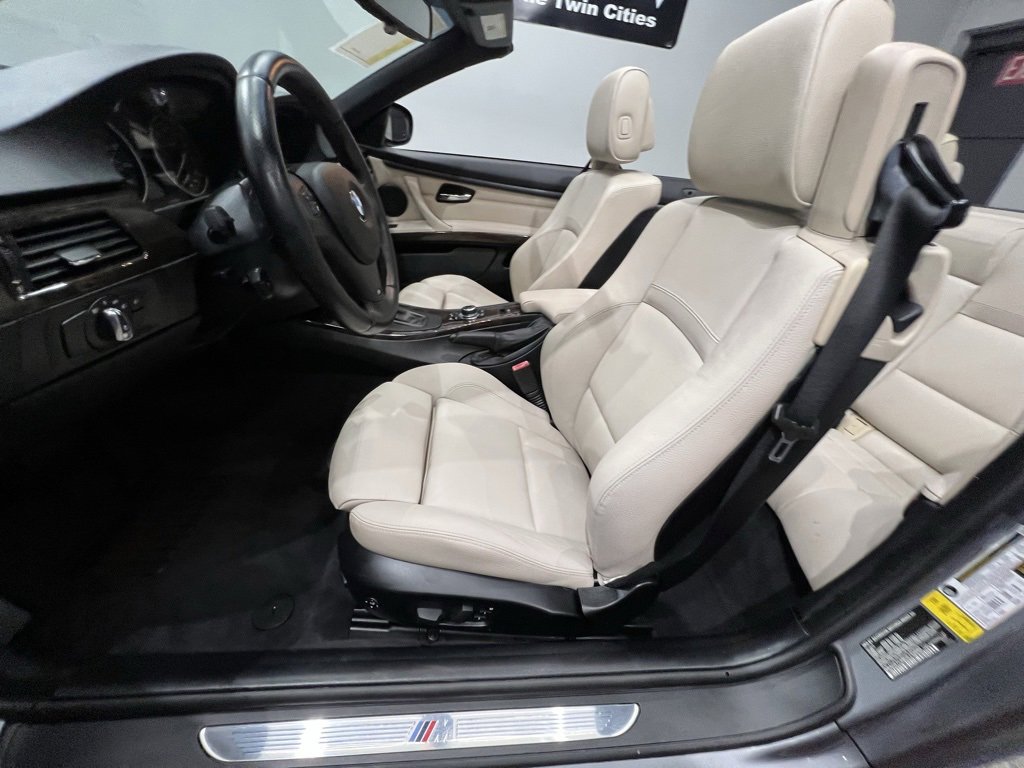 Used 2013 BMW 335i Convertible image 48
