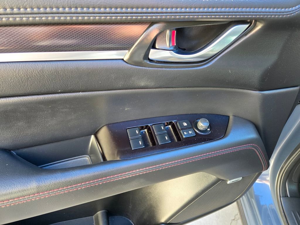 Used 2023 MAZDA CX-5 Carbon Edition image 23