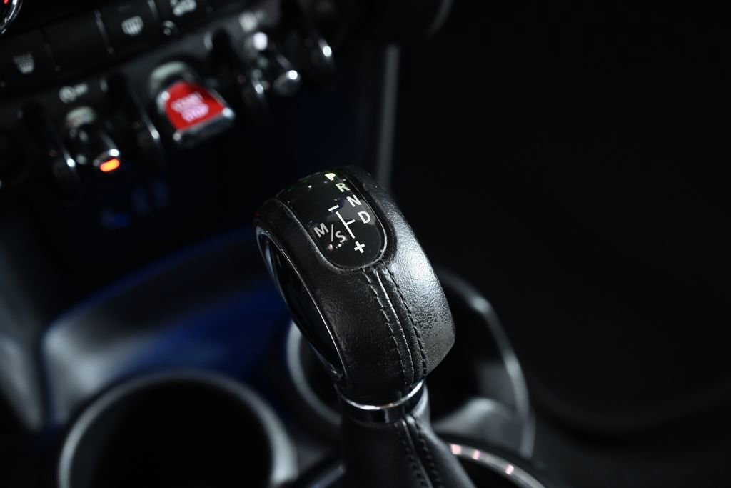 Used 2015 MINI Cooper 2-Door Hardtop FWD image 17