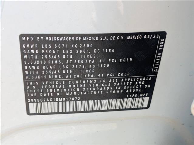 Used 2024 Volkswagen Tiguan SE R-Line AWD/4WD image 16