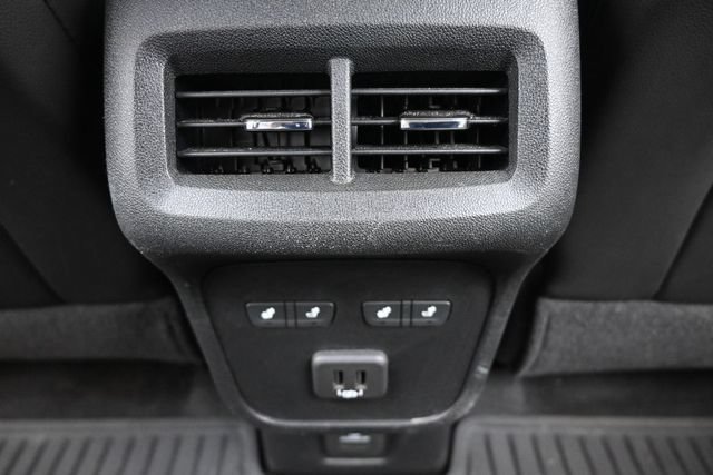 Used 2020 Chevrolet Equinox Premier AWD/4WD image 17