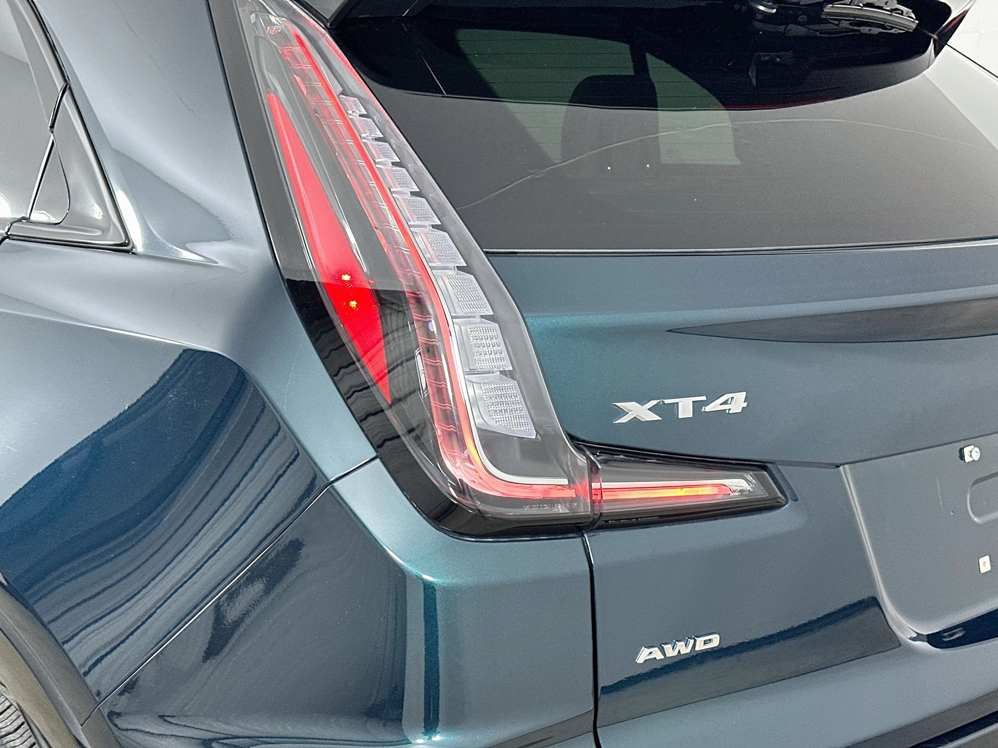 Used 2025 Cadillac XT4 Sport AWD/4WD image 40