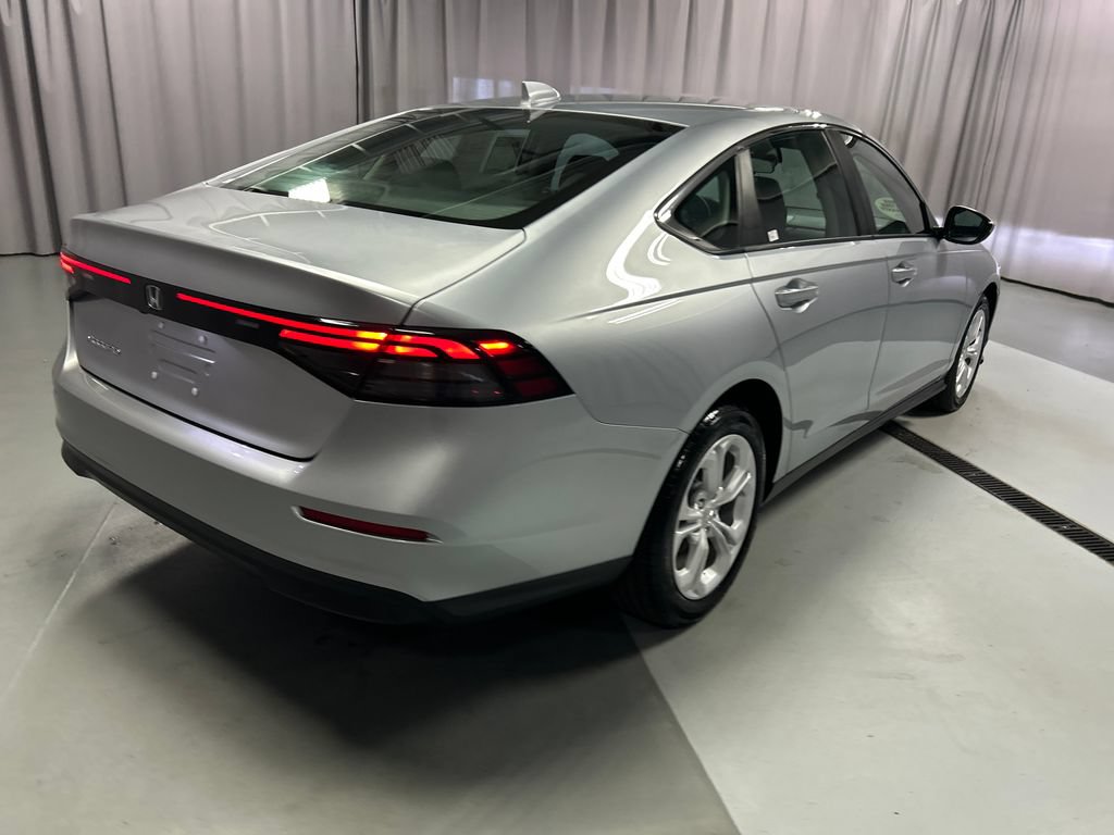 Used 2025 Honda Accord LX image 7