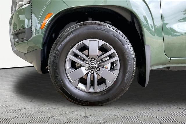 Used 2025 Nissan Frontier SV RWD image 20