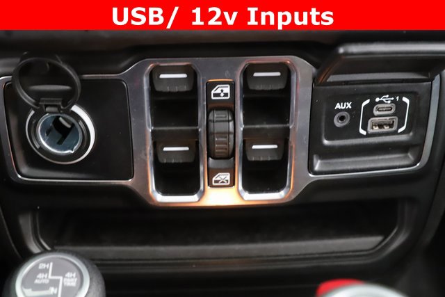 Used 2025 Jeep Wrangler Unlimited Sahara image 23