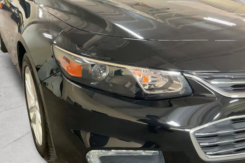 Certified 2017 Chevrolet Malibu LT FWD image 28