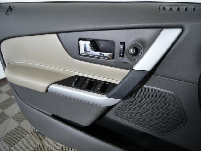 Used 2013 Ford Edge SE FWD image 24