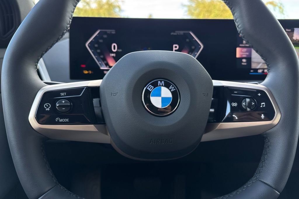 New 2026 BMW iX xDrive60 AWD/4WD image 27