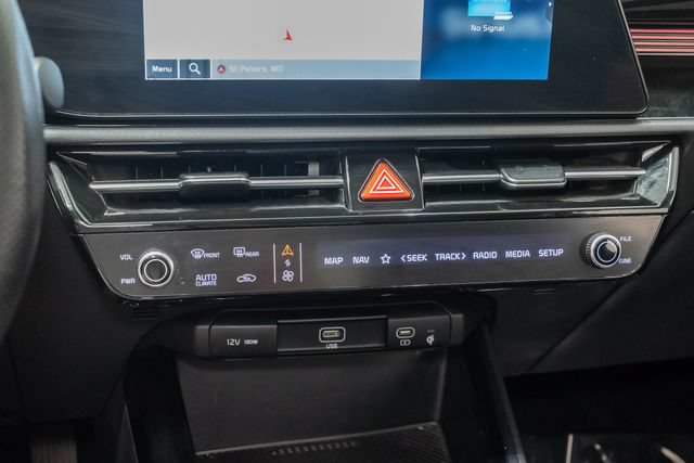 Used 2023 Kia Niro Wind FWD image 19