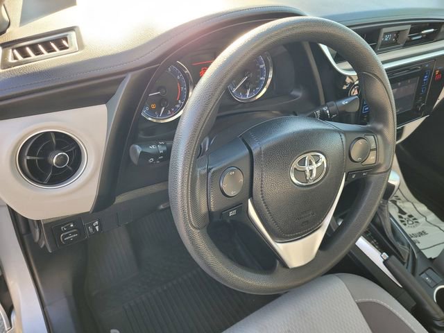 Used 2019 Toyota Corolla LE image 23