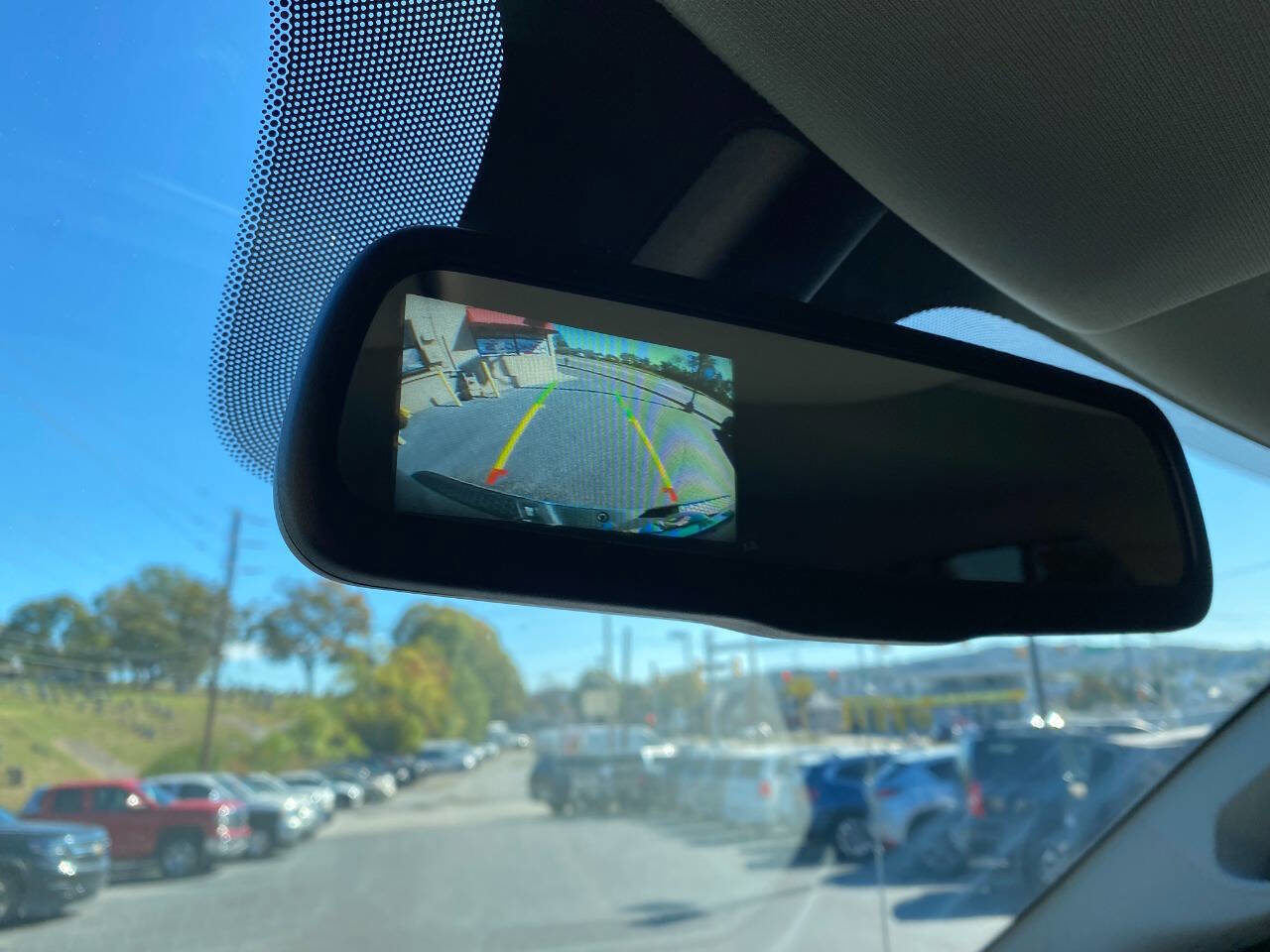 Used 2018 RAM 1500 Tradesman w/ Chrome Appearance Group image 16