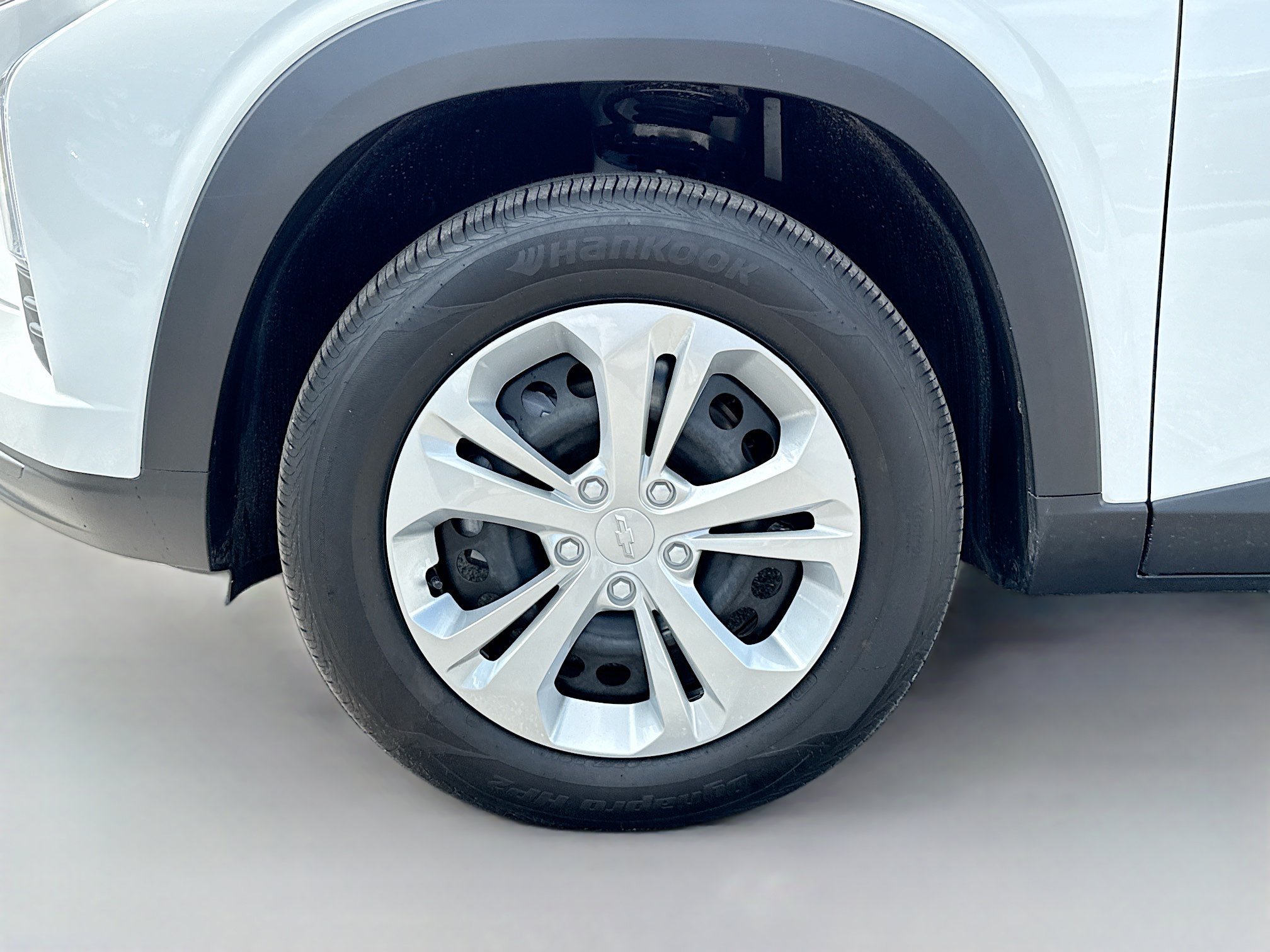 Used 2026 Chevrolet Trax LS FWD image 39