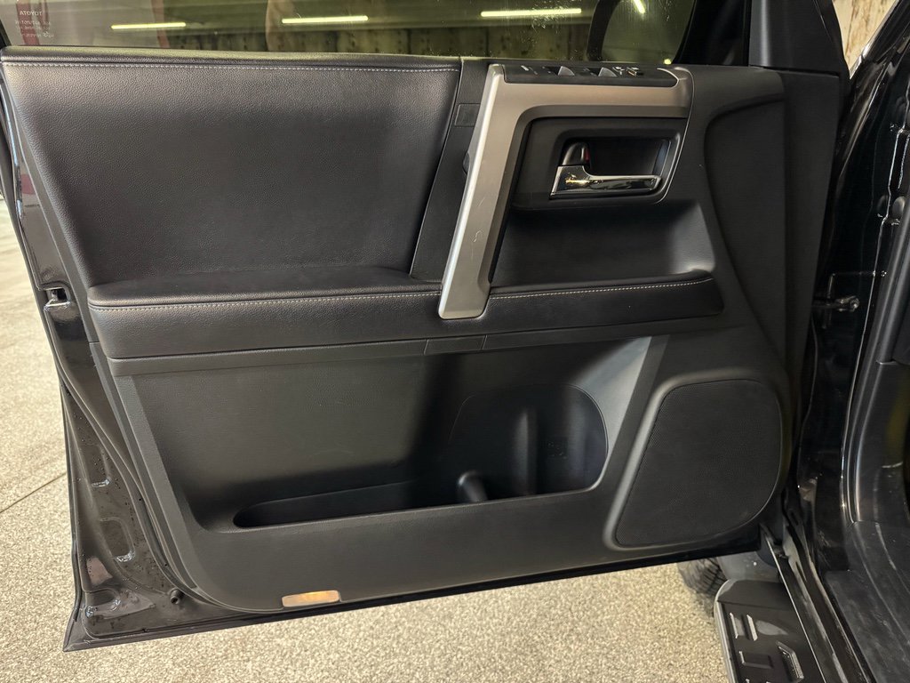 Used 2018 Toyota 4Runner SR5 image 15