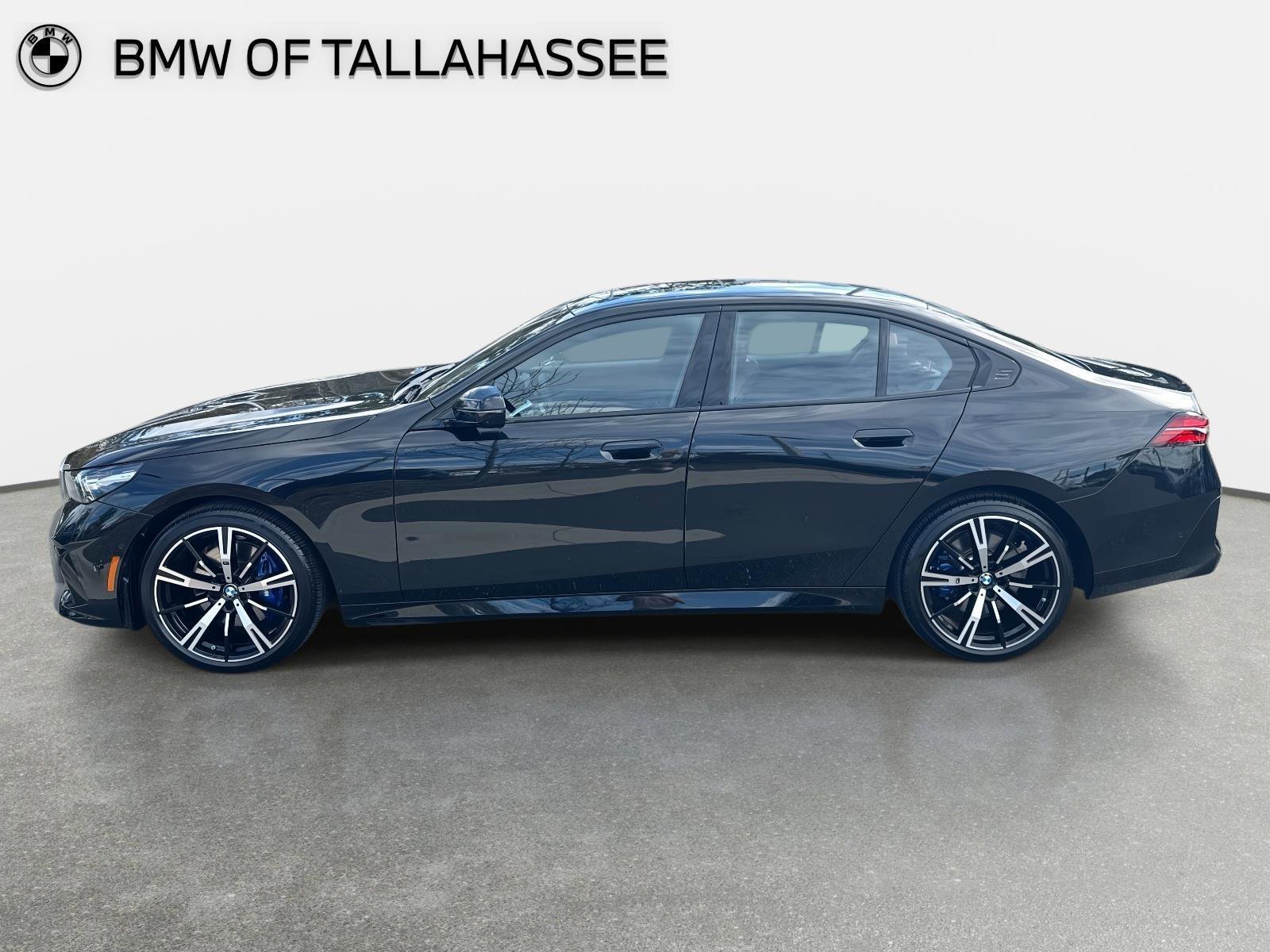 Used 2025 BMW 530i w/ M Sport Package image 8