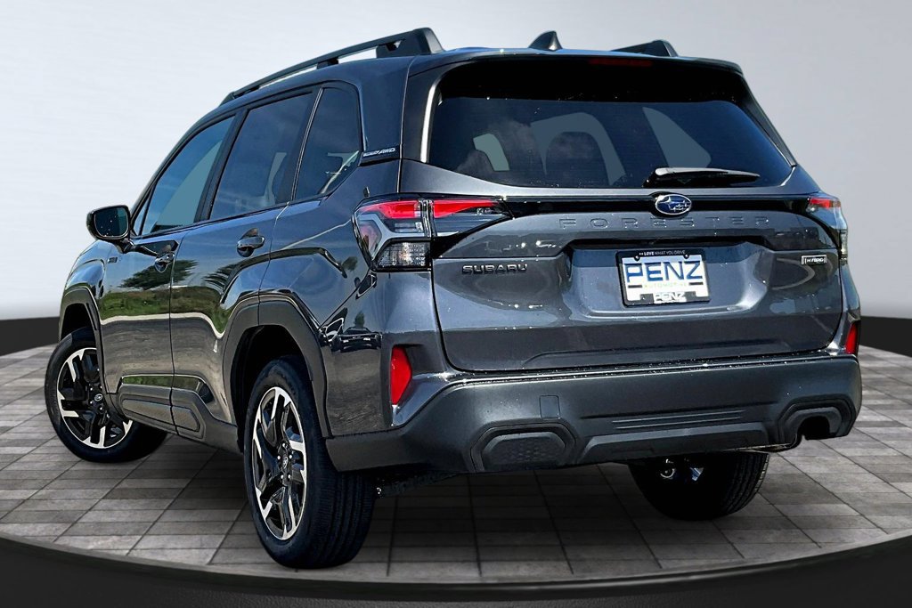 New 2026 Subaru Forester Touring AWD/4WD image 3