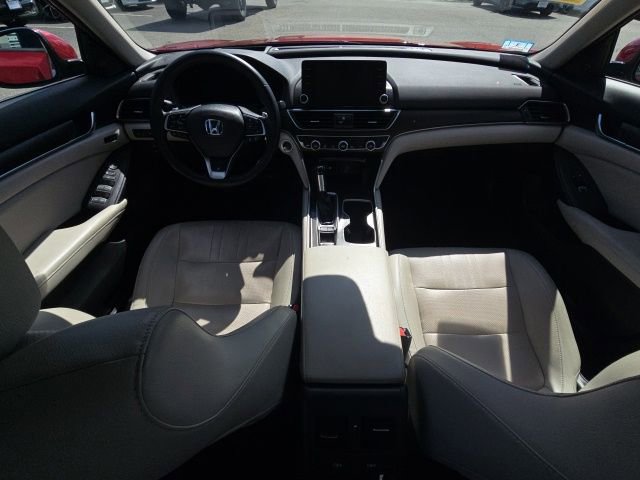 Used 2018 Honda Accord Touring image 12