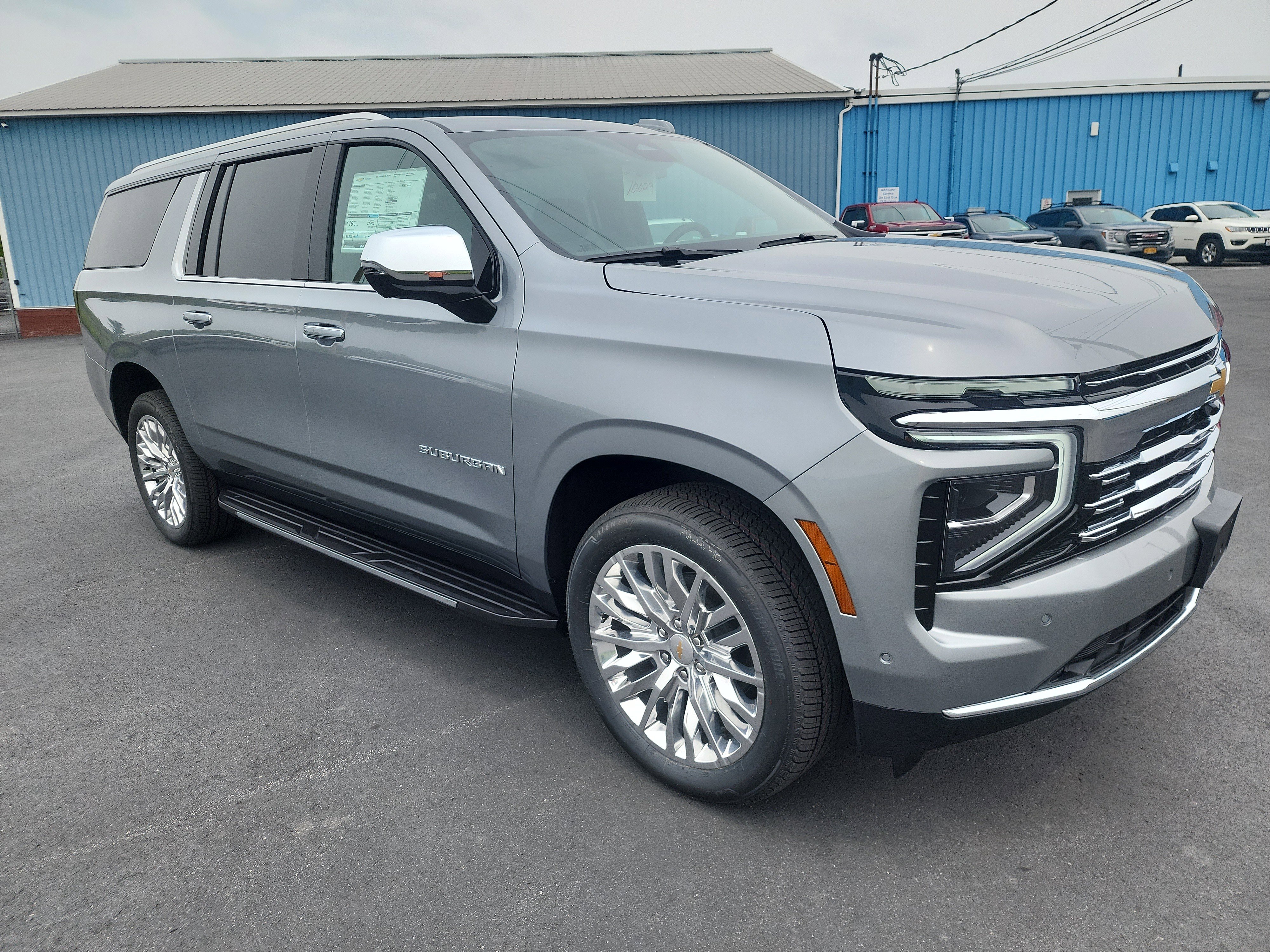 New 2025 Chevrolet Suburban Premier image 2