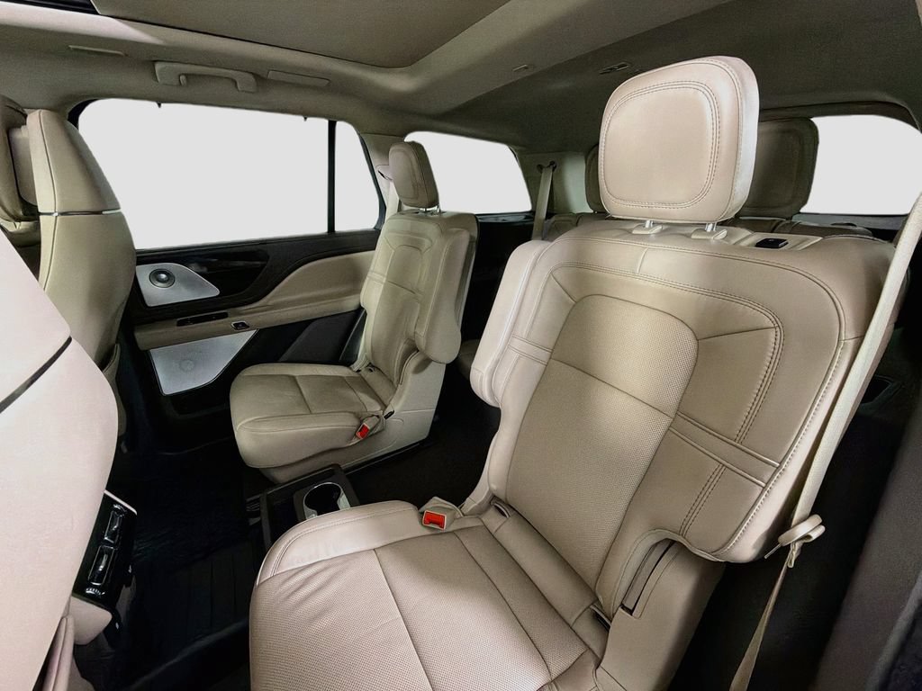 Used 2021 Lincoln Aviator Reserve w/ Equipment Group 202A AWD/4WD image 27