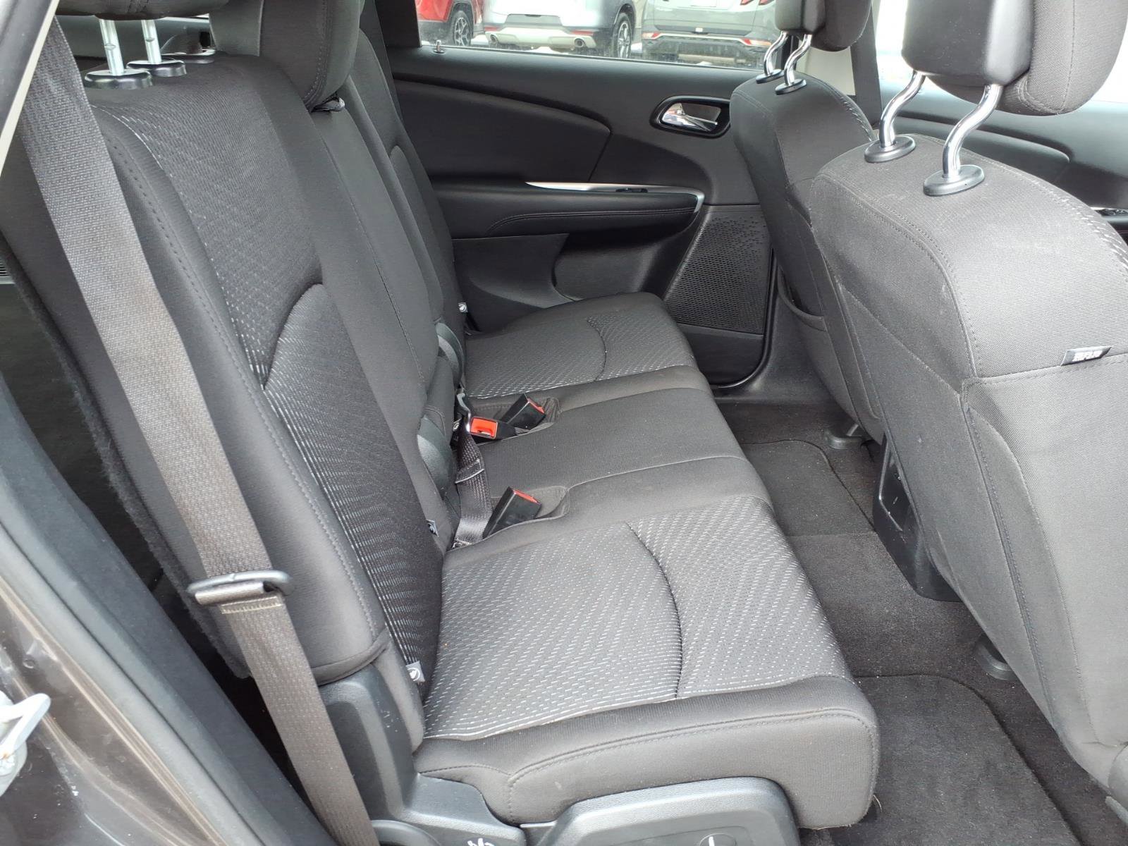 Used 2017 Dodge Journey SE FWD image 14