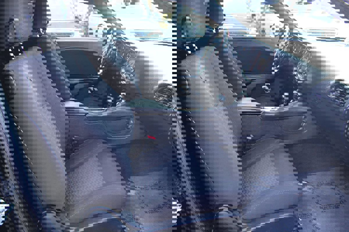 Used 2016 Dodge Challenger SXT image 20