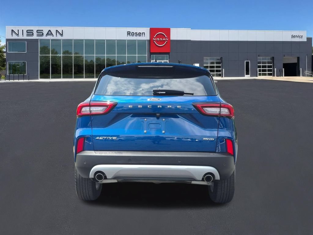 Used 2023 Ford Escape Active w/ Tech Pack #1 AWD/4WD image 4