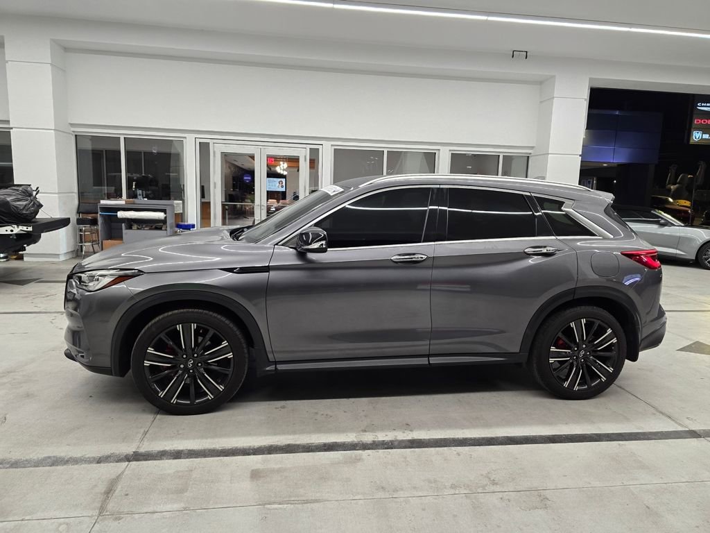 Used 2022 INFINITI QX50 Luxe w/ Appearance Package image 3
