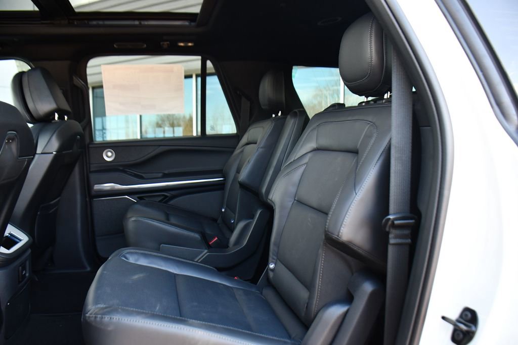 New 2026 Lincoln Navigator L Reserve w/ Jet Appearance Package image 26