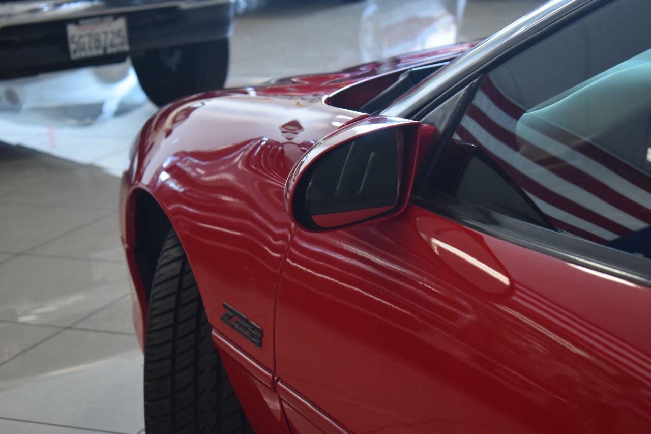 Used 2002 Chevrolet Camaro Z28 RWD image 35