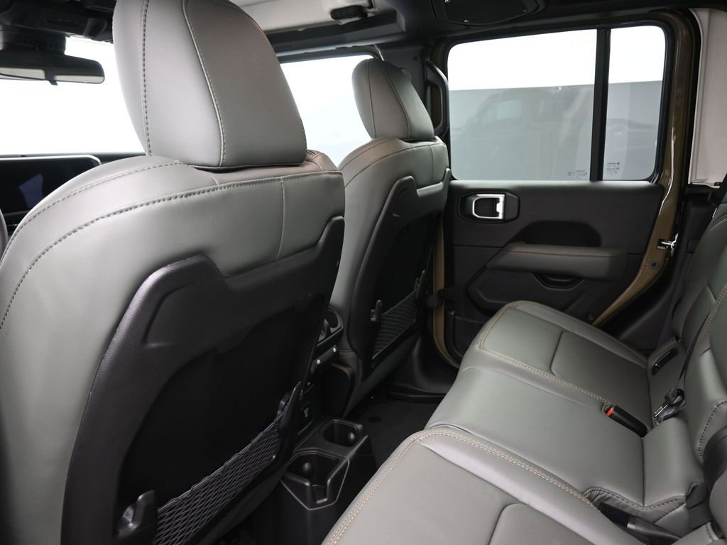 New 2026 Jeep Gladiator Mojave image 23