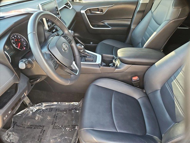 Used 2021 Toyota RAV4 XLE Premium FWD image 23
