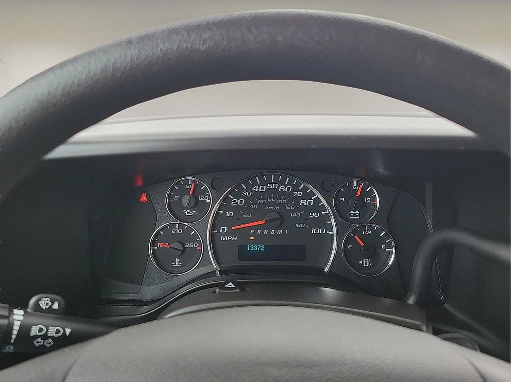 Used 2024 GMC Savana 2500 w/ Driver Convenience Package RWD image 19