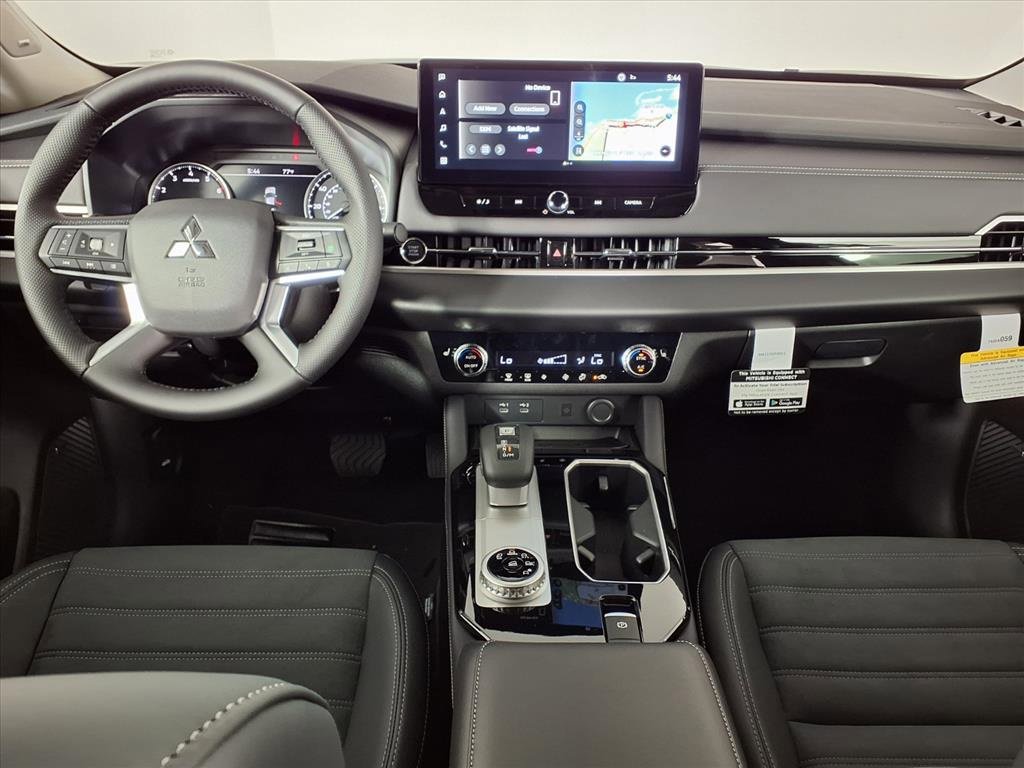 New 2025 Mitsubishi Outlander SE image 12