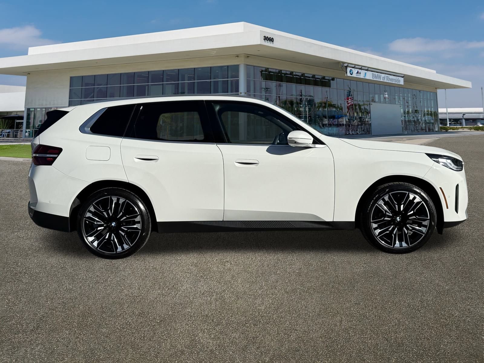 Used 2025 BMW X3 xDrive30i w/ Premium Package image 12