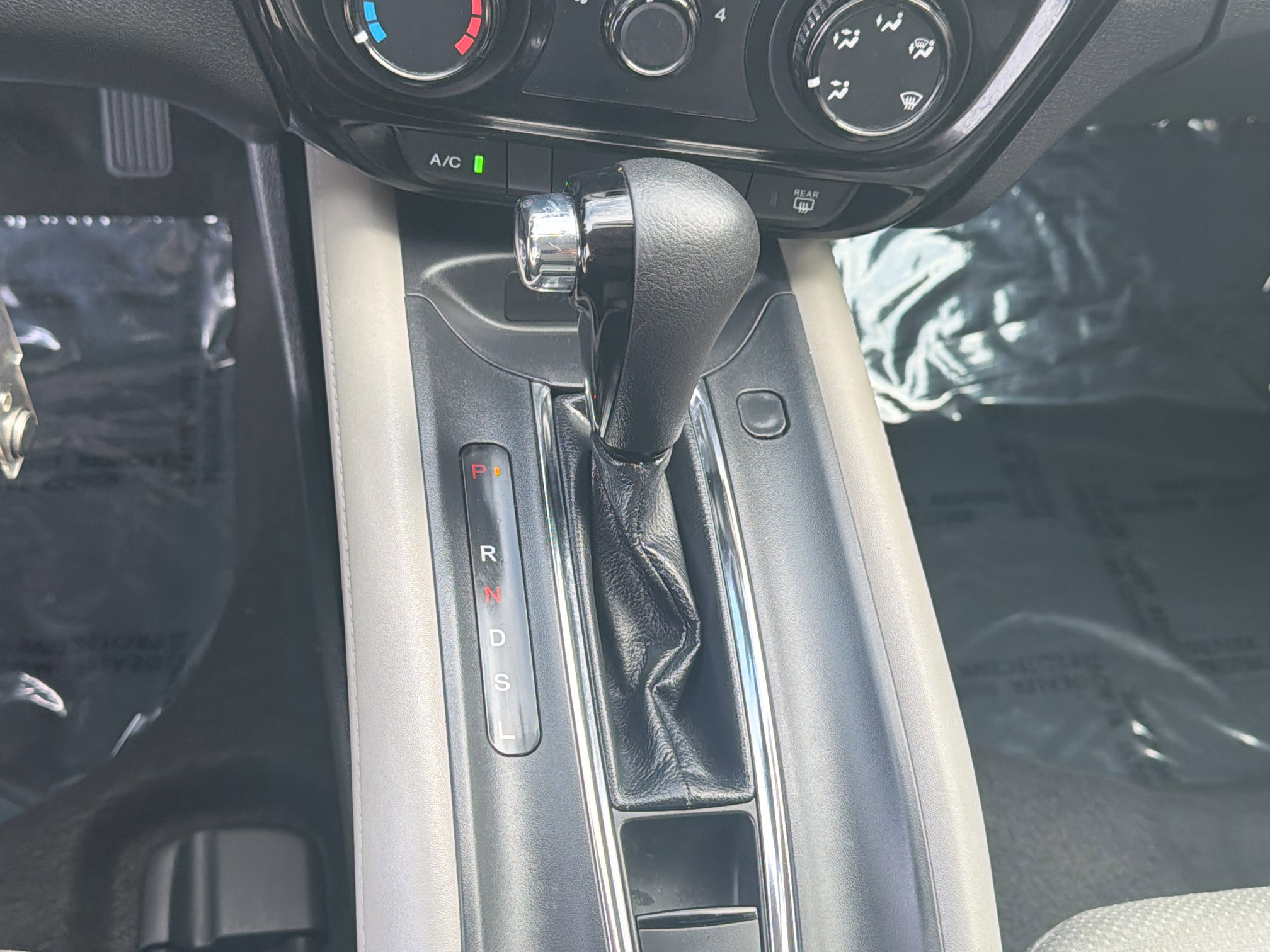 Used 2021 Honda HR-V LX image 16