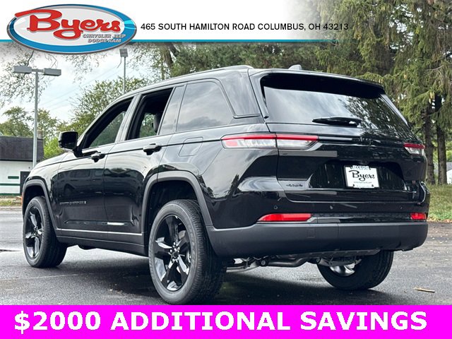 New 2025 Jeep Grand Cherokee Altitude image 9