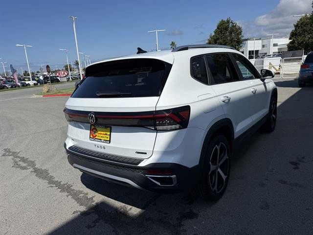New 2025 Volkswagen Taos SEL image 6