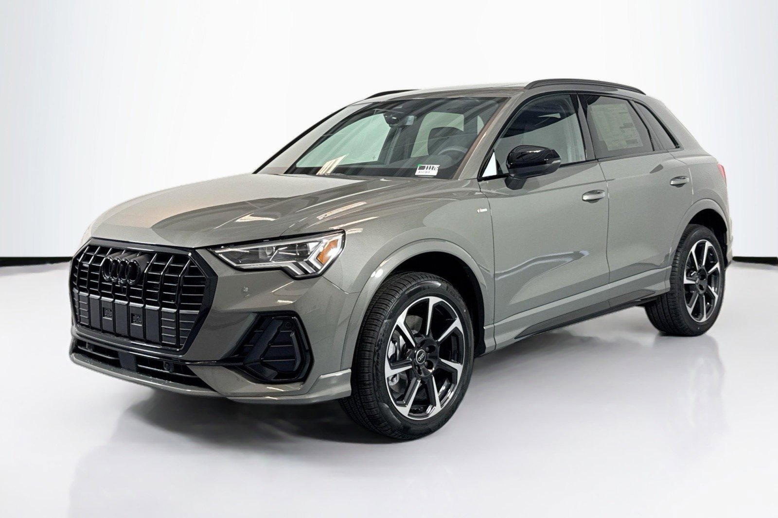 New 2025 Audi Q3 2.0T Premium Plus