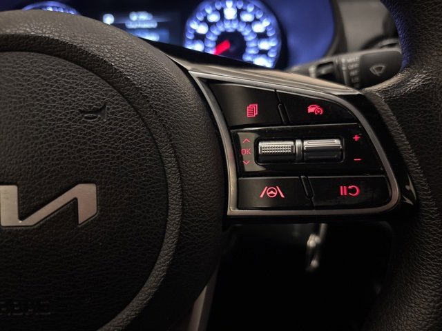 Certified 2022 Kia Forte LXS image 15