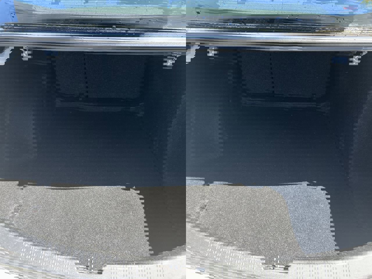 Used 2023 Chevrolet Malibu LT image 33