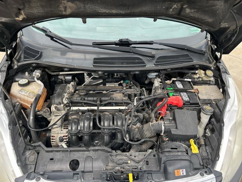 Used 2013 Ford Fiesta SE image 11