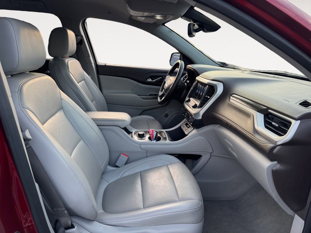 Used 2023 GMC Acadia SLT image 15