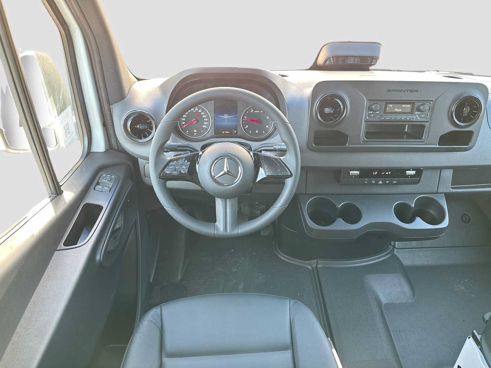 Used 2025 Mercedes-Benz Sprinter 2500 image 22