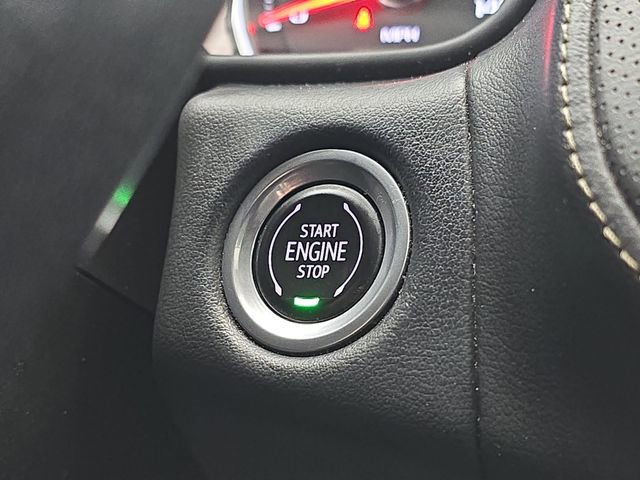 Used 2021 Chevrolet Suburban Premier w/ Premium Package image 35