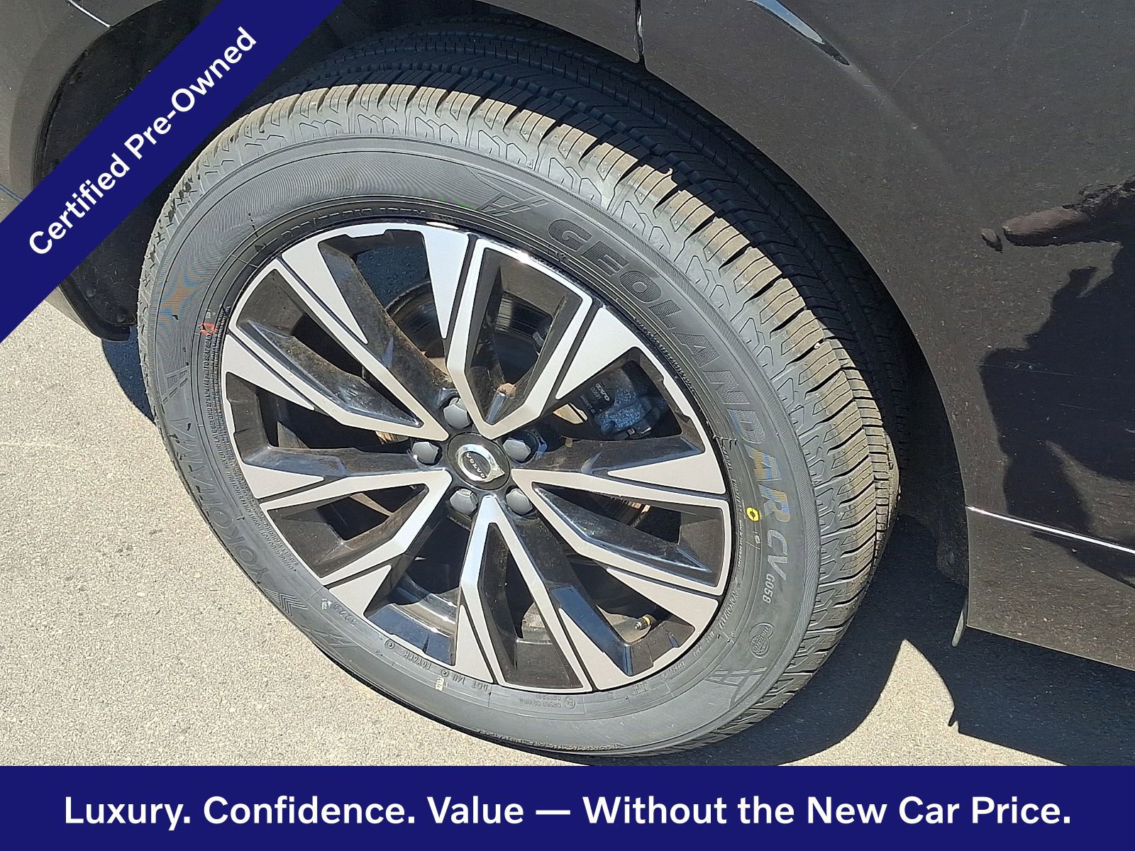 Certified 2023 Volvo XC60 B5 Plus w/ Climate Package AWD/4WD image 9