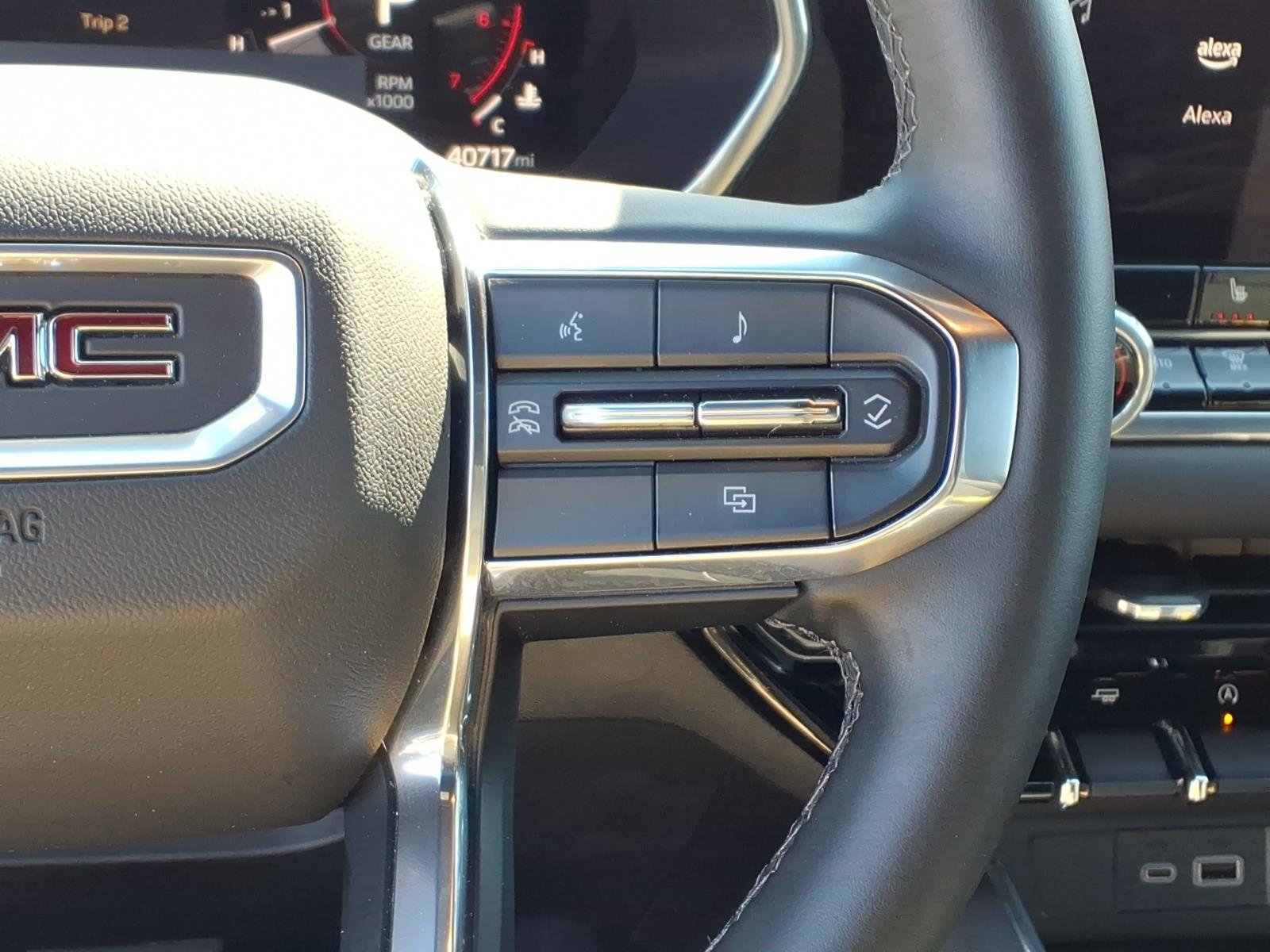 Used 2024 GMC Canyon Elevation w/ Convenience Package image 19