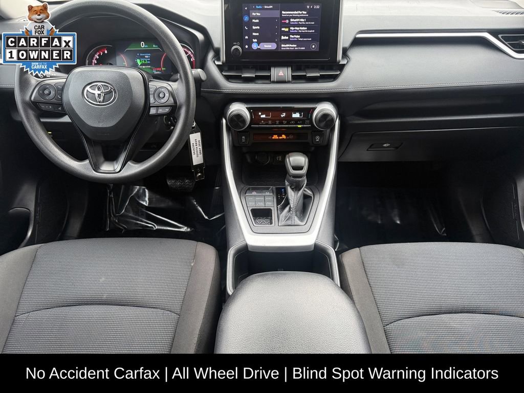 Used 2024 Toyota RAV4 LE image 10