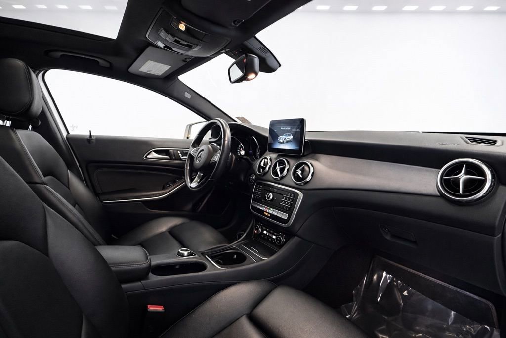 Used 2020 Mercedes-Benz GLA 250 4MATIC image 15