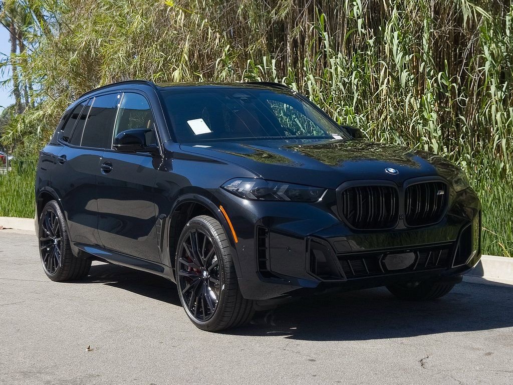 New 2026 BMW X5 M60i w/ Climate Comfort Package image 2