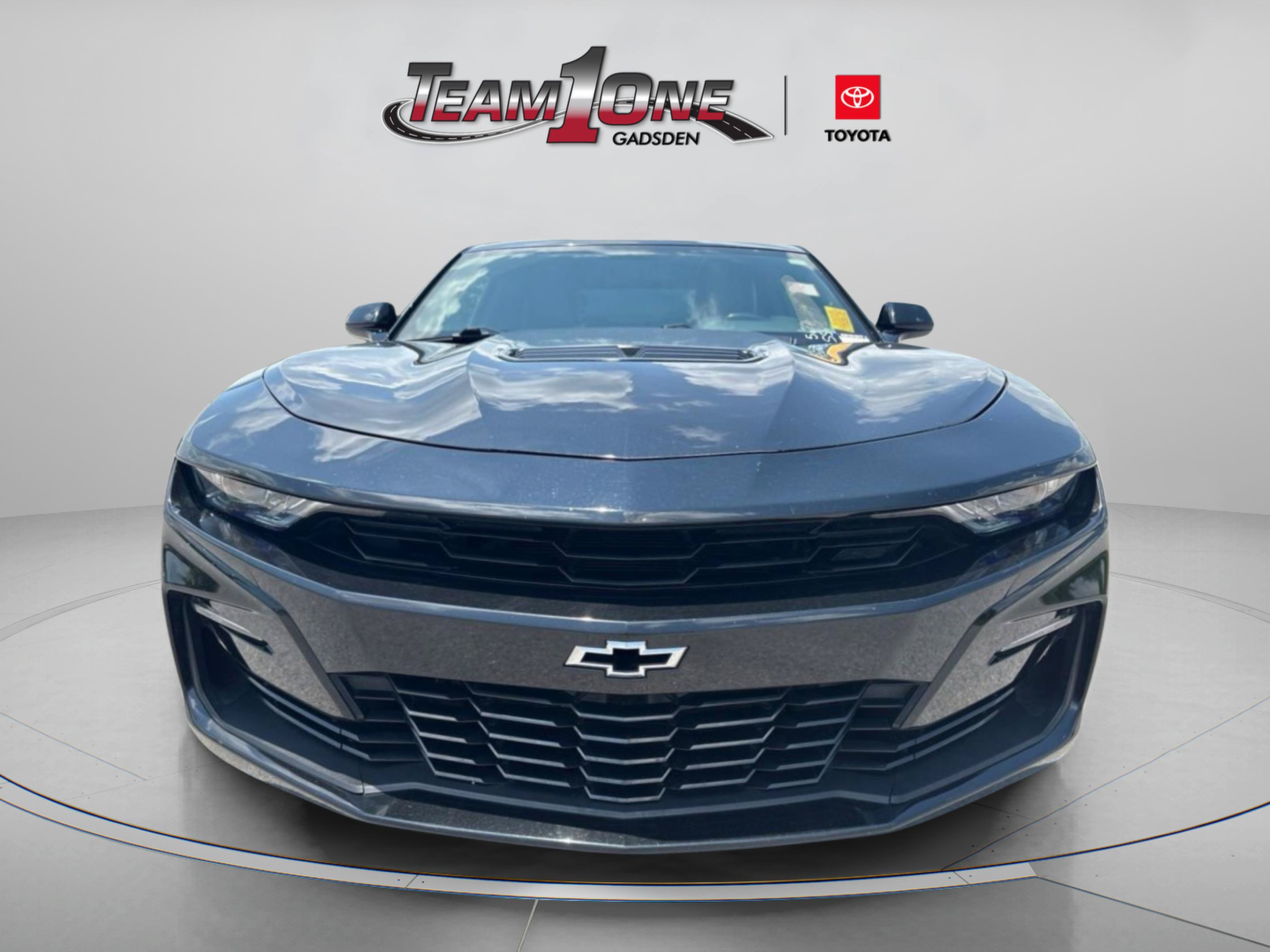Used 2019 Chevrolet Camaro SS RWD image 4