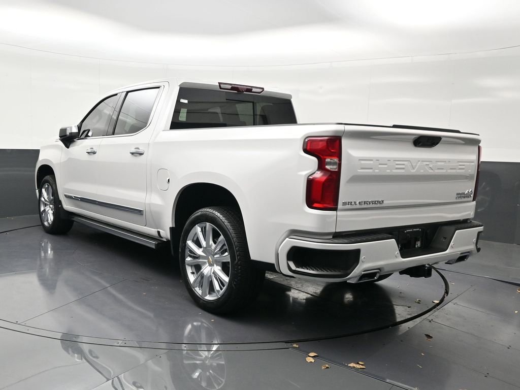 Used 2023 Chevrolet Silverado 1500 High Country w/ High Country Premium Package image 3